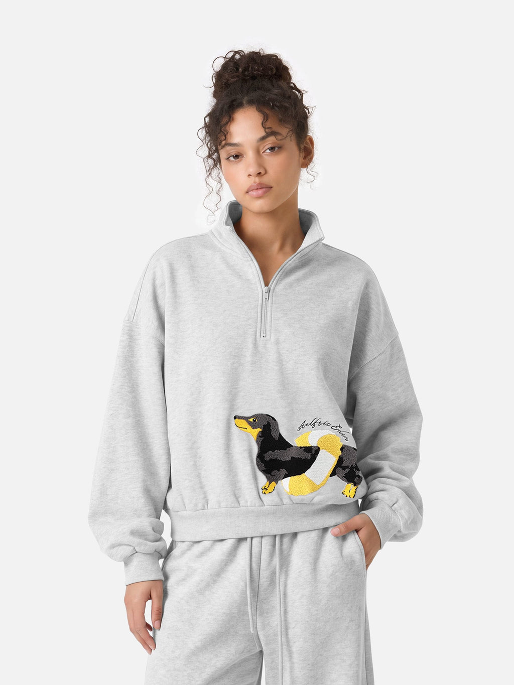 [Pre-Order] Aelfric Eden Dachshund Embroidery Quarter-Zip Sweatshirt