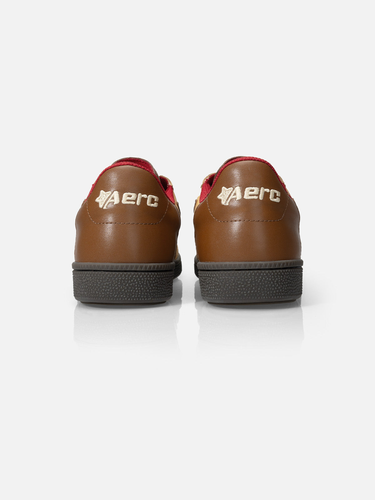 Triple Star Embroidery Star Gum Sole Skate Shoes