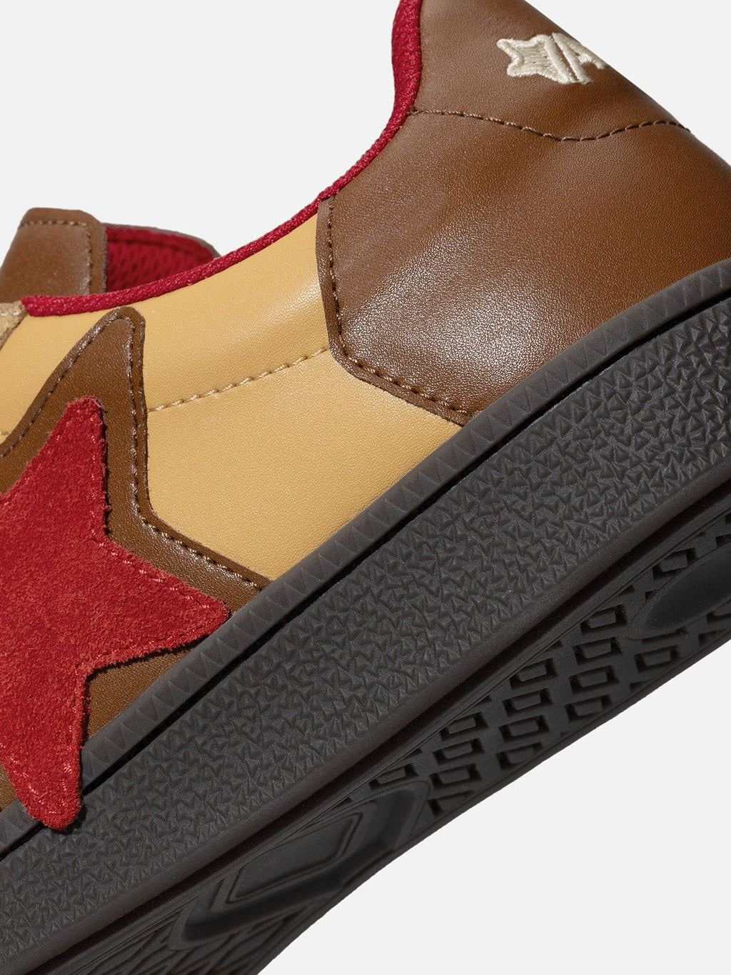 Triple Star Embroidery Star Gum Sole Skate Shoes