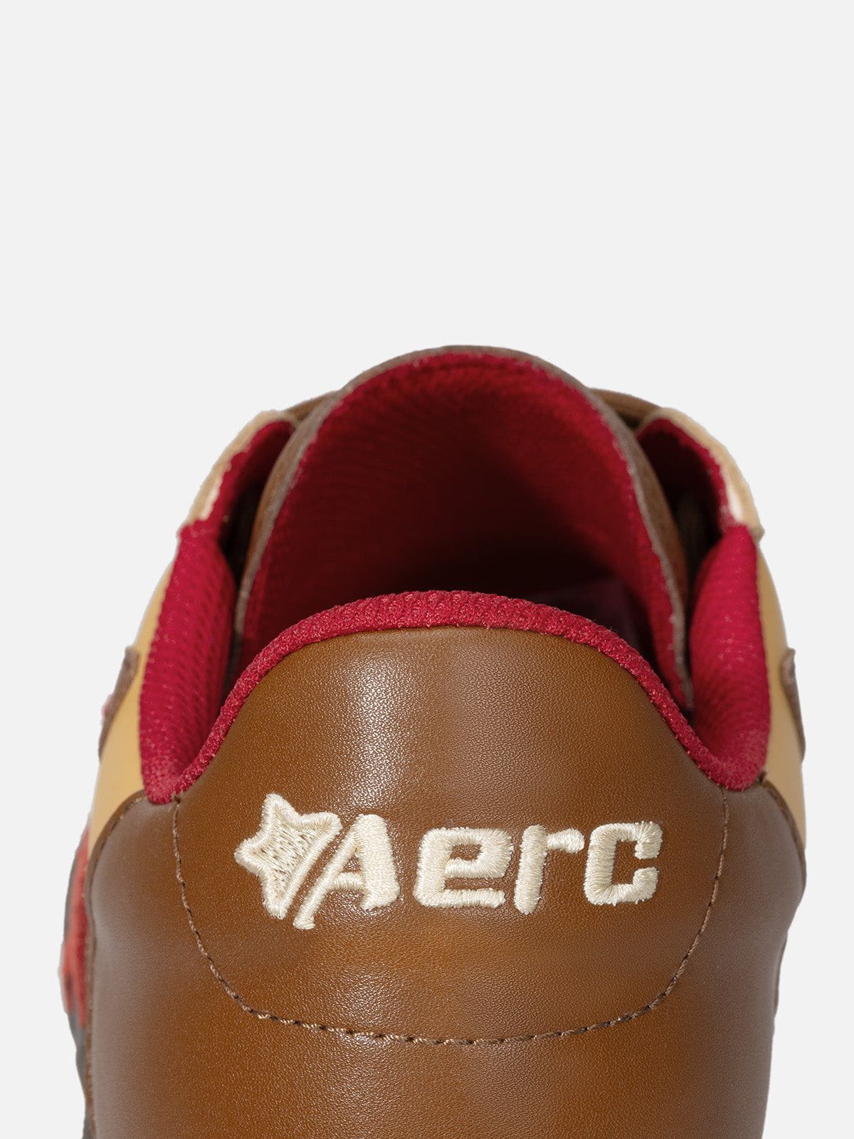 Triple Star Embroidery Star Gum Sole Skate Shoes