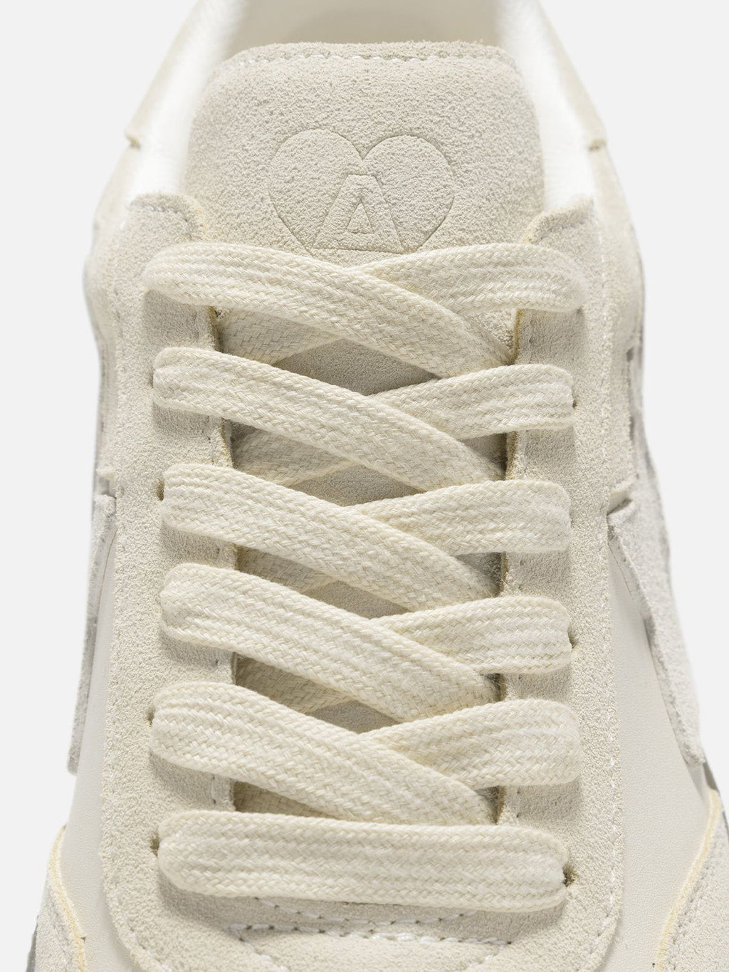 Triple Star Embroidery Gum Sole Skate Shoes