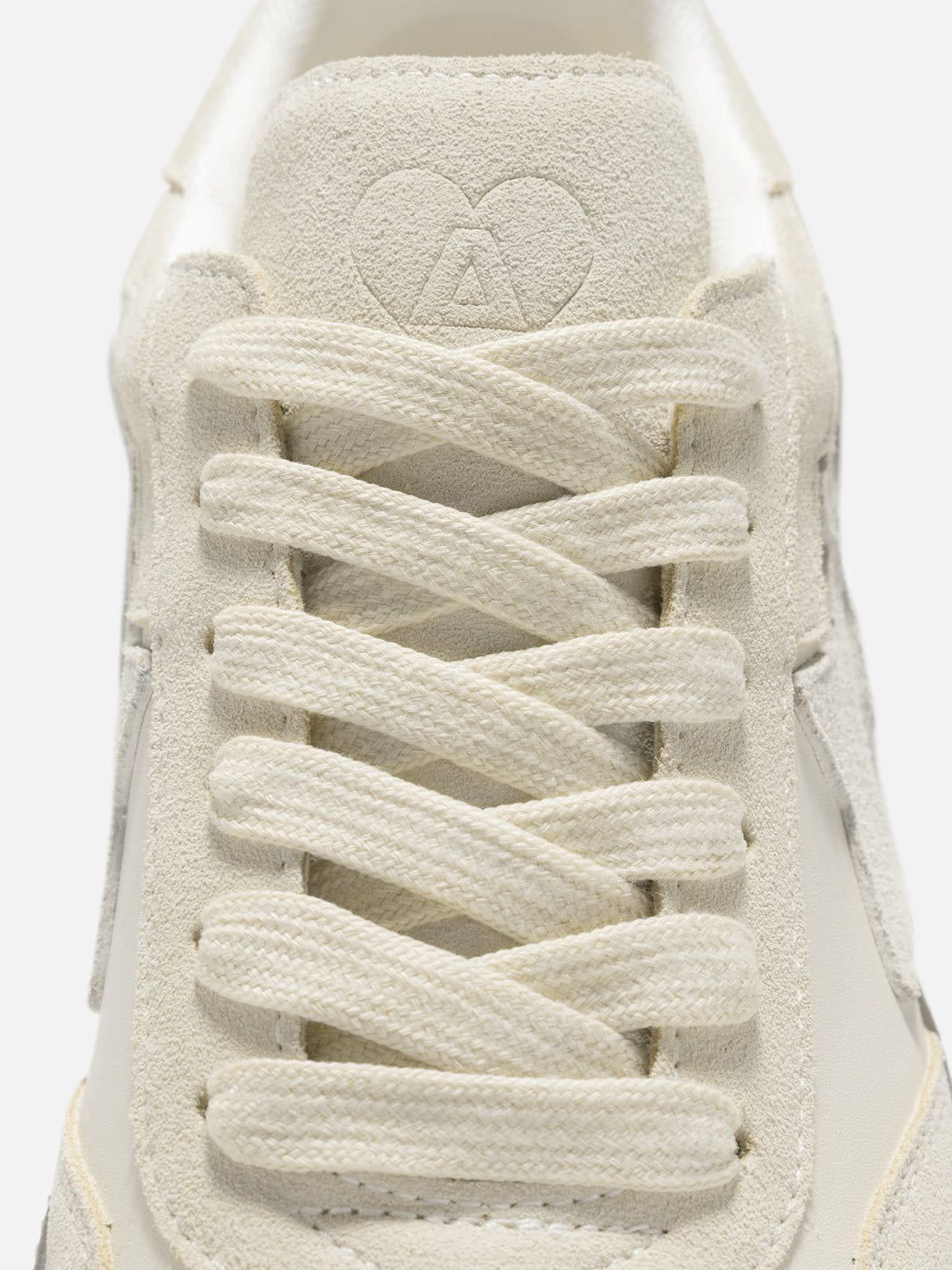 Triple Star Embroidery Gum Sole Skate Shoes