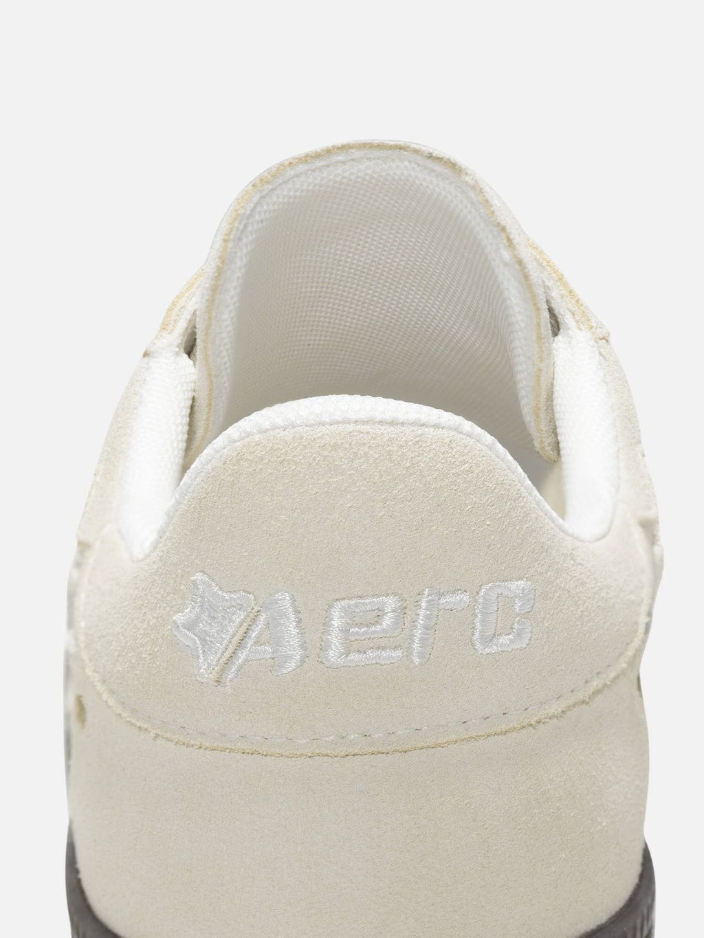 Triple Star Embroidery Gum Sole Skate Shoes